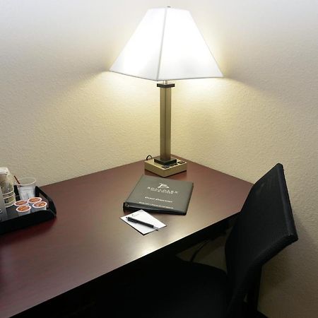 Cobblestone Inn & Suites - Manning Eksteriør billede
