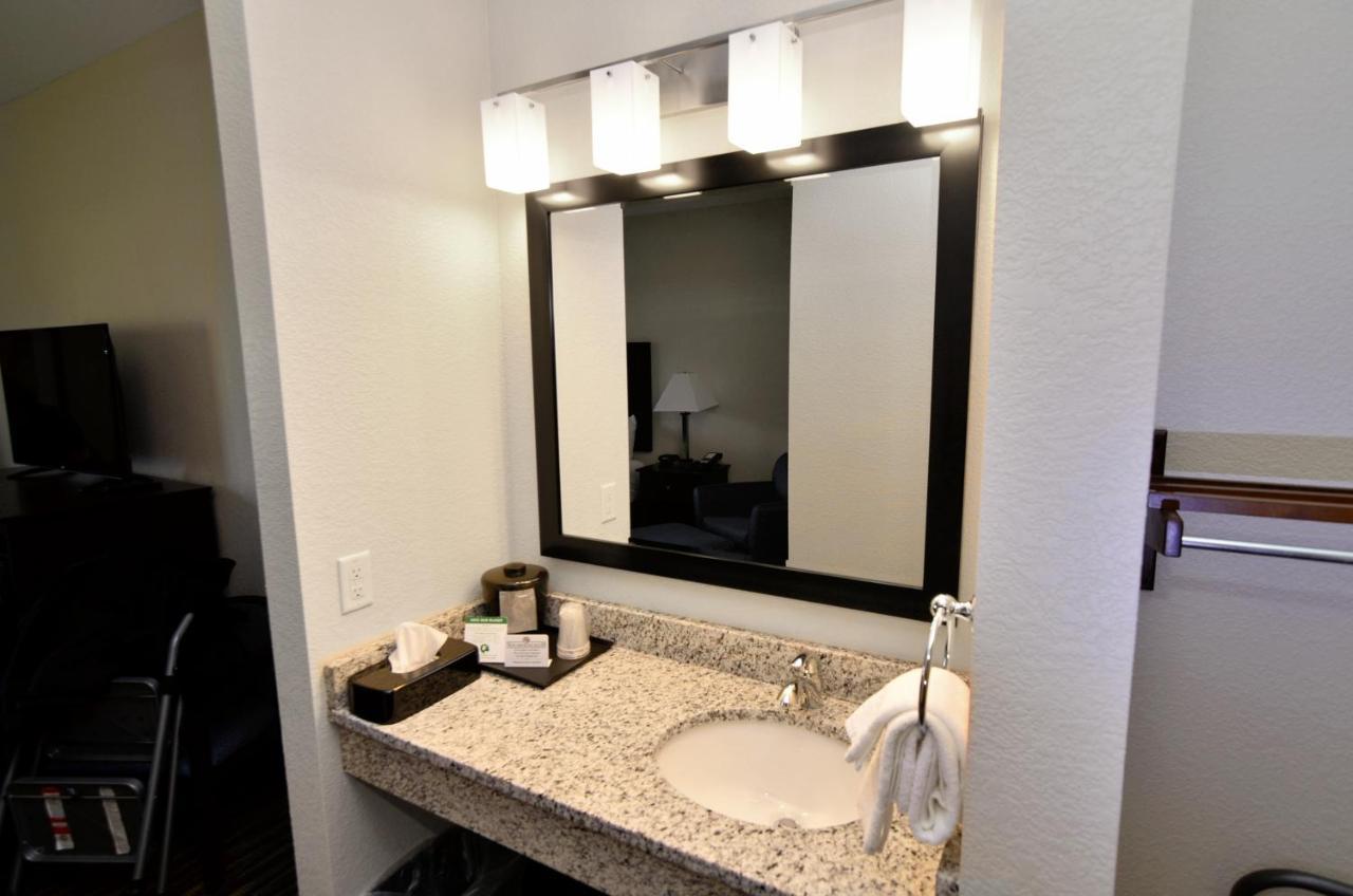 Cobblestone Inn & Suites - Manning Eksteriør billede
